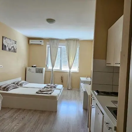 아파트 Urban By Mdz Hospitality *